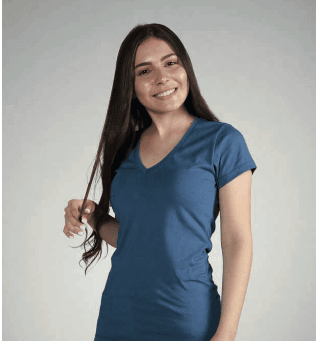 imagen de camiseta cuello en v