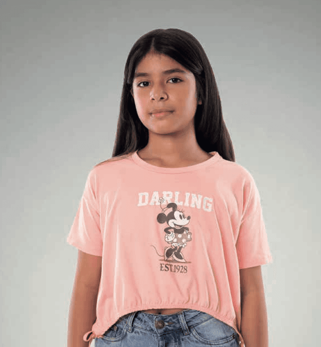 imagen de modelo con camiseta